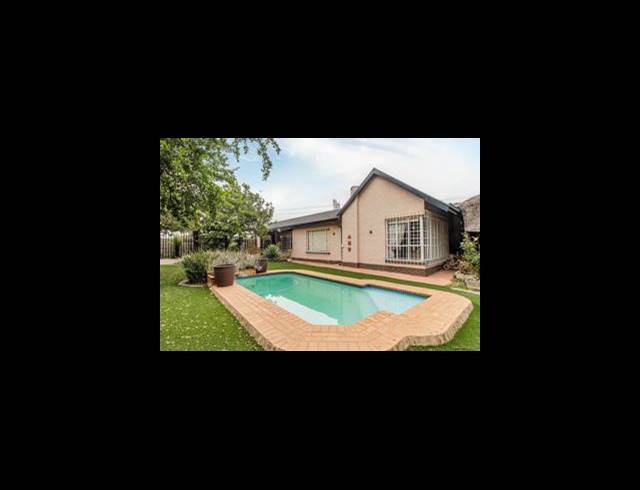 3 BEDROOM HOUSE FOR SALE IN RANDHART